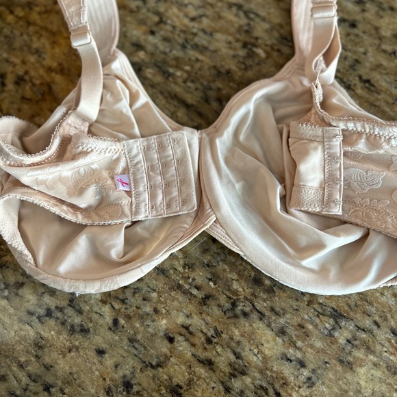 Wacoal Bra 38G - Picture 4 of 7